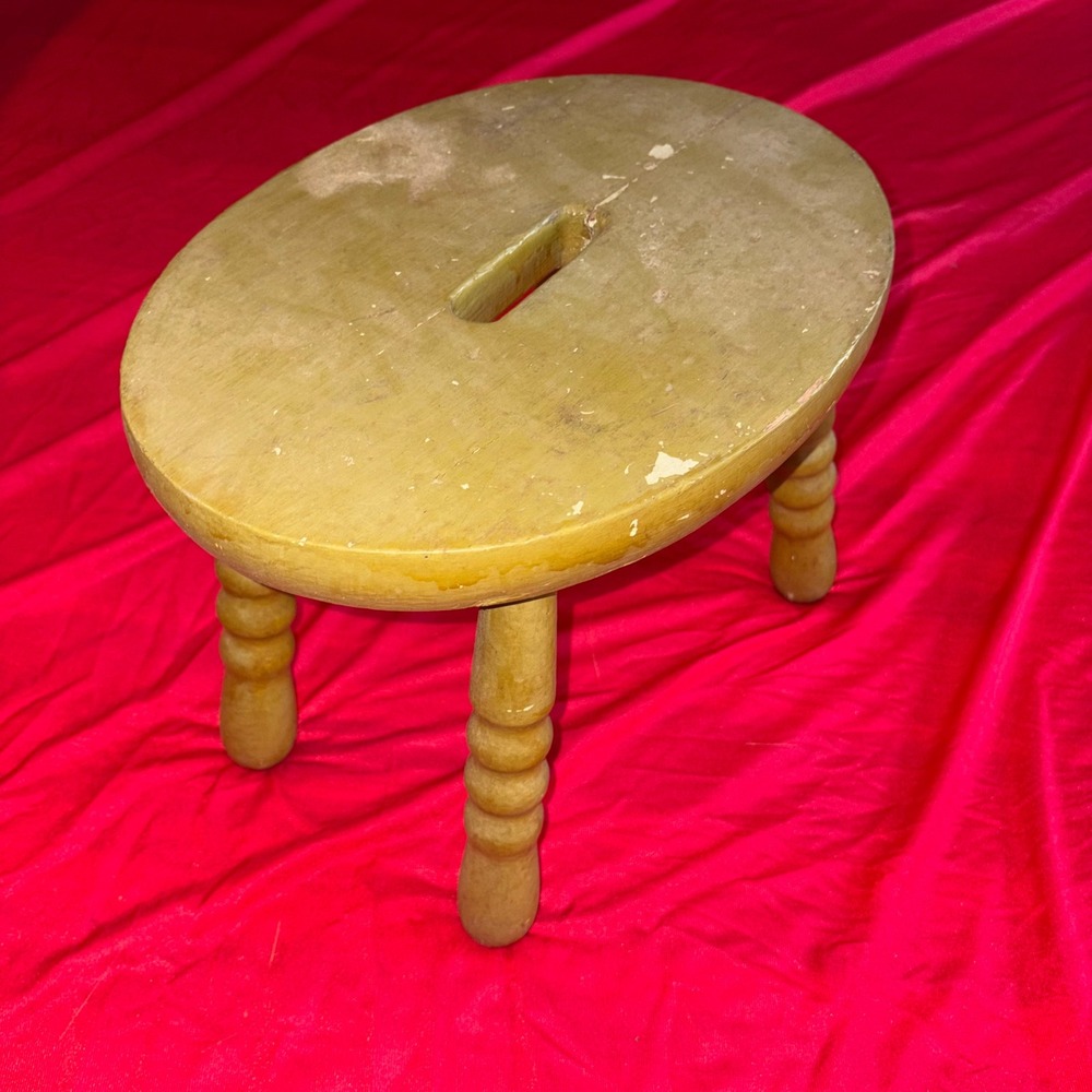 Vtg Yugoslavia Wood Oval Step Stool Spindle Legs Rustic Farmhouse Decor Handled